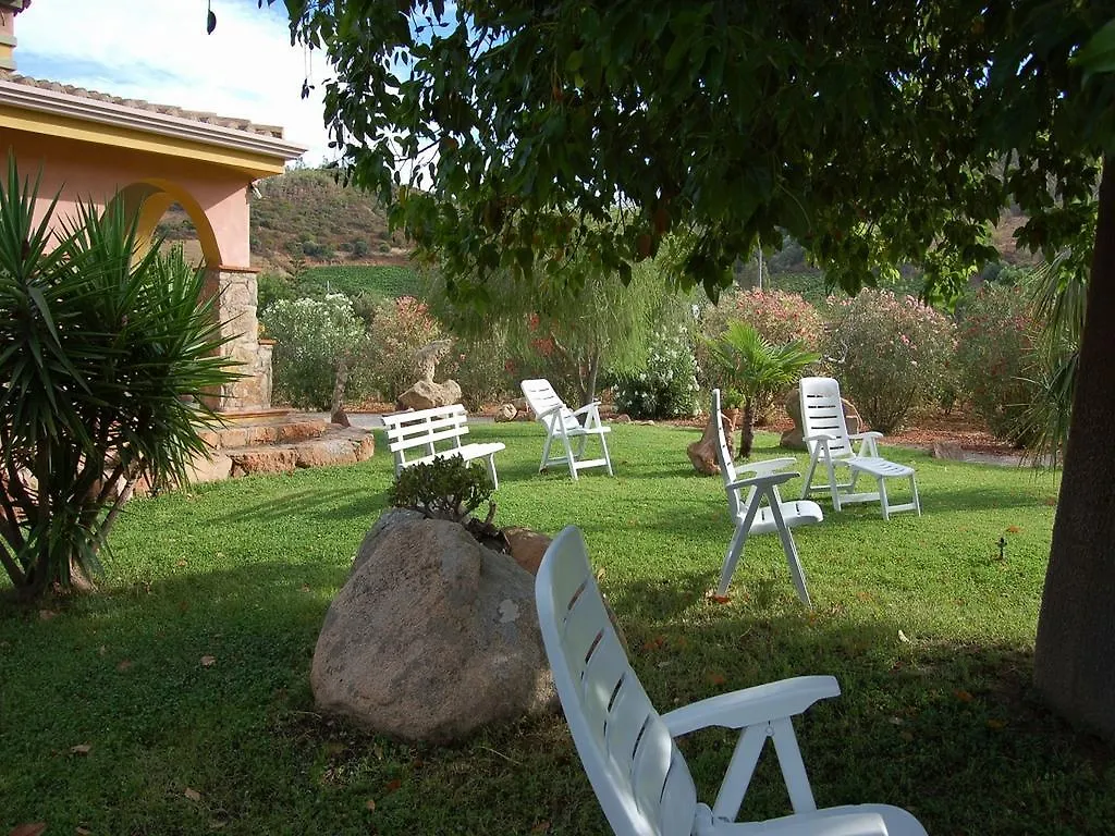 Domus Piras Guest House Cardedu Country house