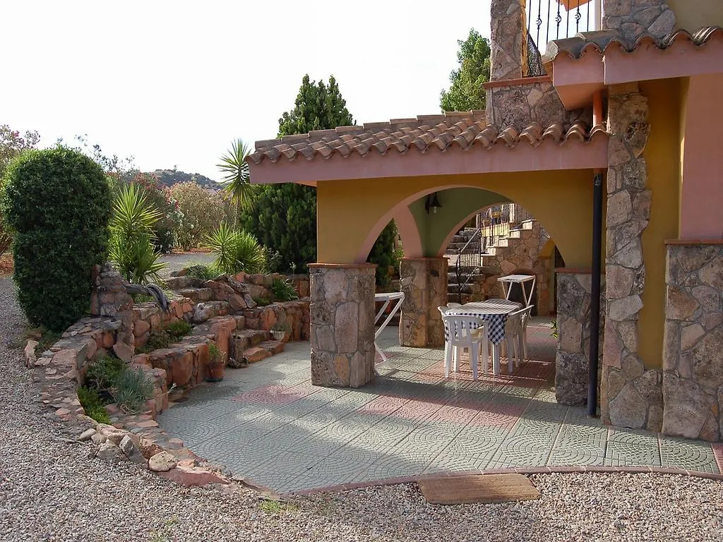 Domus Piras Guest House Cardedu